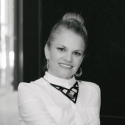 Chontel D headshot
